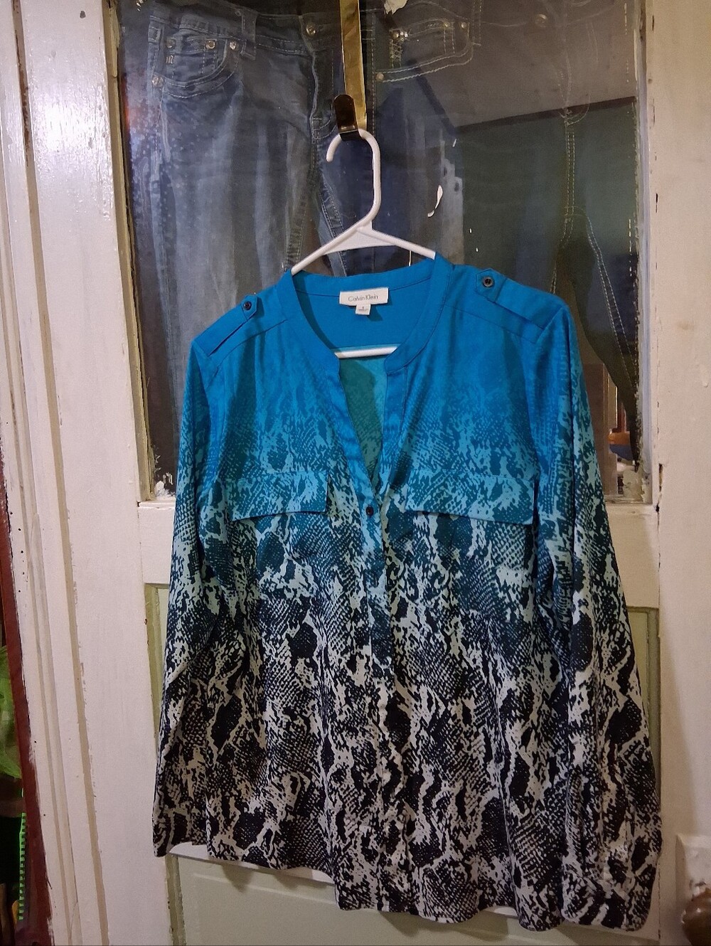 Calvin Klein Blue Teal Ombre Snake-Print Button Down Top